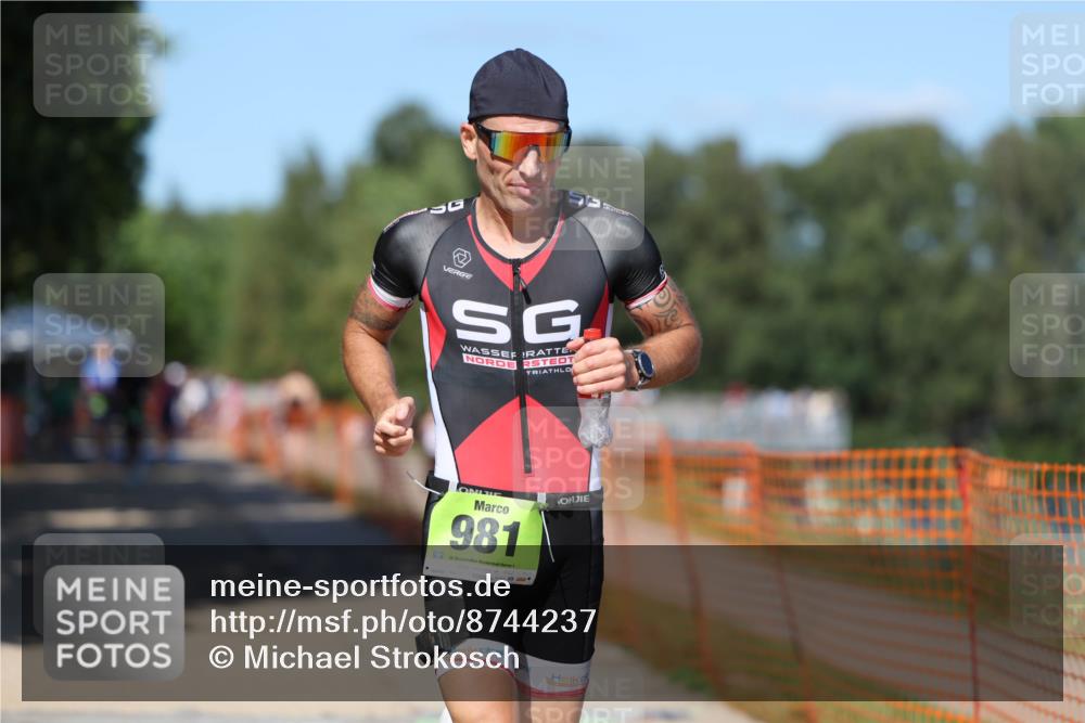 07.09.2025 - 19. Norderstedt Triathlon Michael Strokosch http://msf.ph/oto/8744237 07.09.2025 14:44:04 Laufen 981, 1013, 1027 meine-sportfotos.de