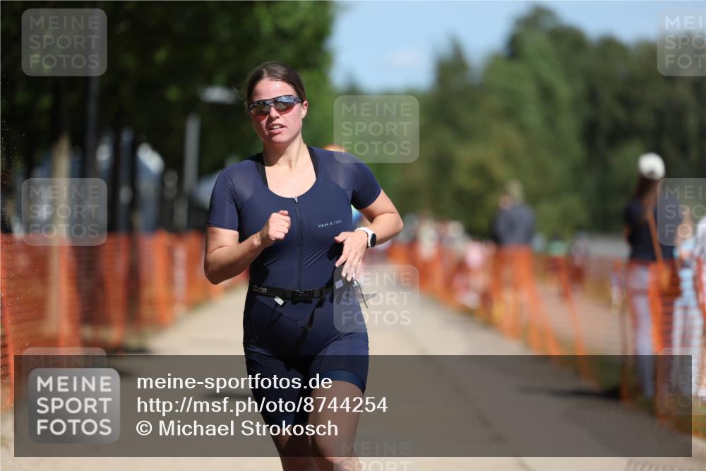 07.09.2025 - 19. Norderstedt Triathlon Michael Strokosch http://msf.ph/oto/8744254 07.09.2025 12:34:12 Laufen 1237, 1333, 1368 meine-sportfotos.de