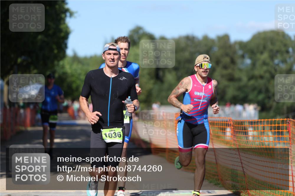 07.09.2025 - 19. Norderstedt Triathlon Michael Strokosch http://msf.ph/oto/8744260 07.09.2025 14:44:16 Laufen 1009, 1017, 1020, 1036, 1040 meine-sportfotos.de