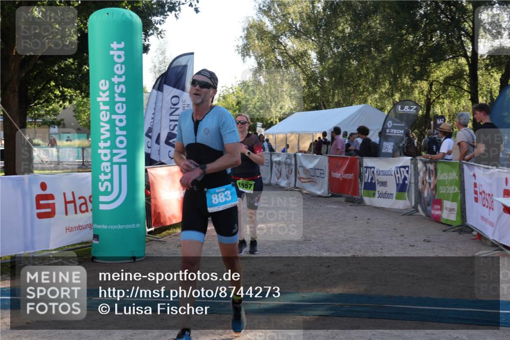 07.09.2025 - 19. Norderstedt Triathlon Luisa Fischer http://msf.ph/oto/8744273 07.09.2025 17:12:42 Ziel 883, 1557 meine-sportfotos.de