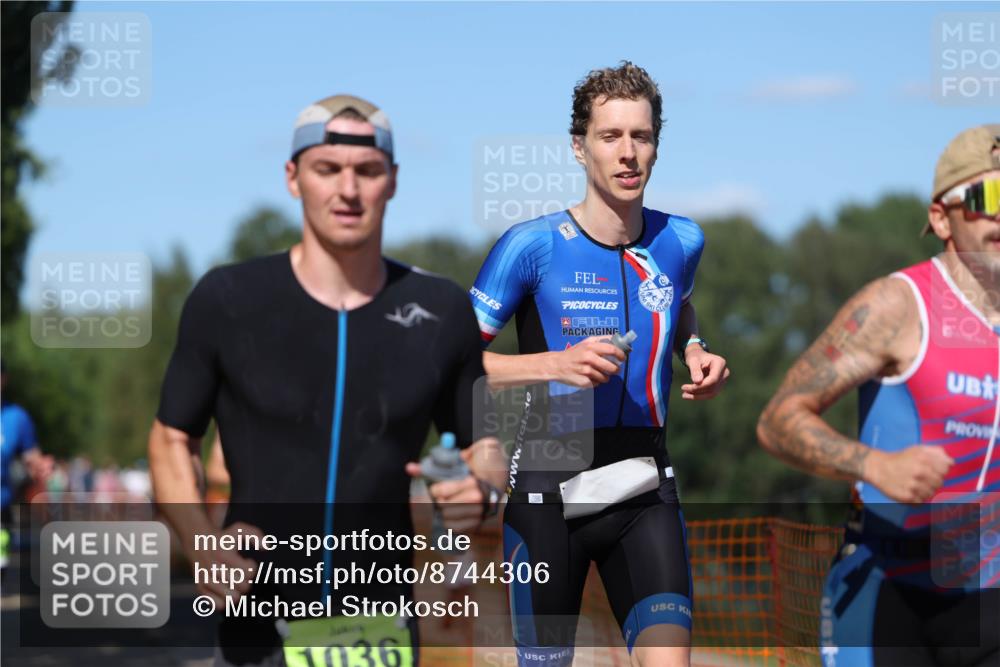 07.09.2025 - 19. Norderstedt Triathlon Michael Strokosch http://msf.ph/oto/8744306 07.09.2025 14:44:17 Laufen 1009, 1017, 1020, 1036, 1040 meine-sportfotos.de