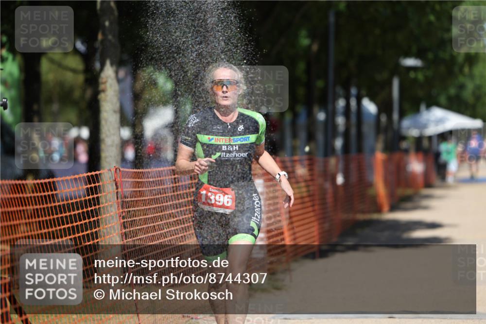 07.09.2025 - 19. Norderstedt Triathlon Michael Strokosch http://msf.ph/oto/8744307 07.09.2025 13:09:45 Laufen 1396 meine-sportfotos.de
