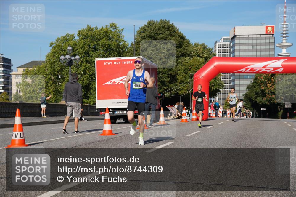 07.09.2025 - BARMER Alsterlauf Yannick Fuchs http://msf.ph/oto/8744309 07.09.2025 09:29:45 Laufen 485, 1, 5700 meine-sportfotos.de