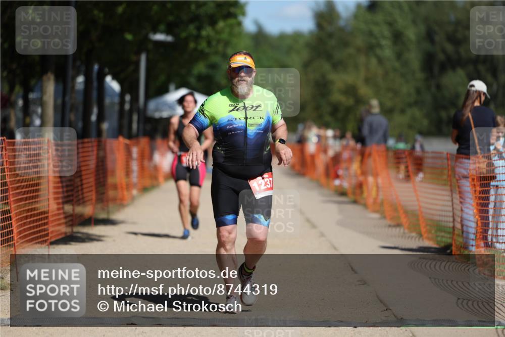 07.09.2025 - 19. Norderstedt Triathlon Michael Strokosch http://msf.ph/oto/8744319 07.09.2025 12:34:15 Laufen 1237, 1333, 1368 meine-sportfotos.de