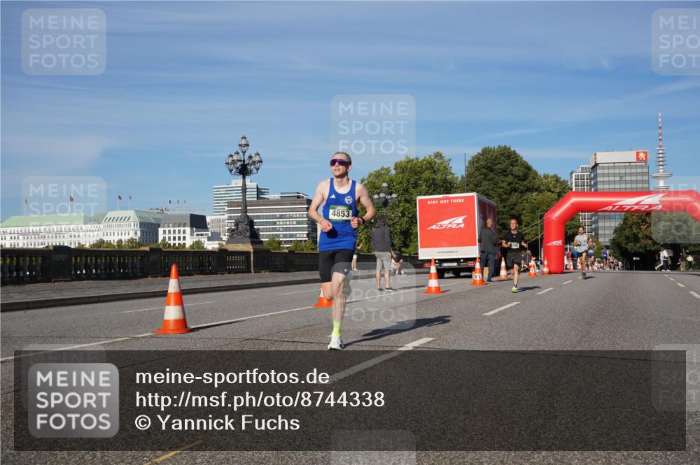 07.09.2025 - BARMER Alsterlauf Yannick Fuchs http://msf.ph/oto/8744338 07.09.2025 09:29:46 Laufen 4853 meine-sportfotos.de