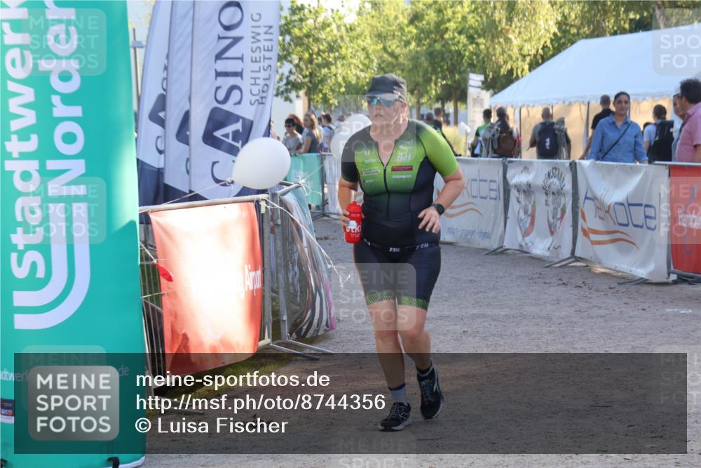 07.09.2025 - 19. Norderstedt Triathlon Luisa Fischer http://msf.ph/oto/8744356 07.09.2025 17:12:54 Ziel 454, 933 meine-sportfotos.de