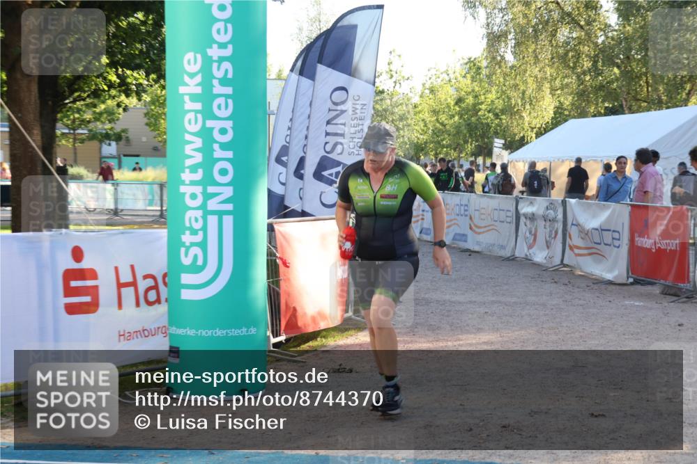 07.09.2025 - 19. Norderstedt Triathlon Luisa Fischer http://msf.ph/oto/8744370 07.09.2025 17:12:55 Ziel 454, 933 meine-sportfotos.de