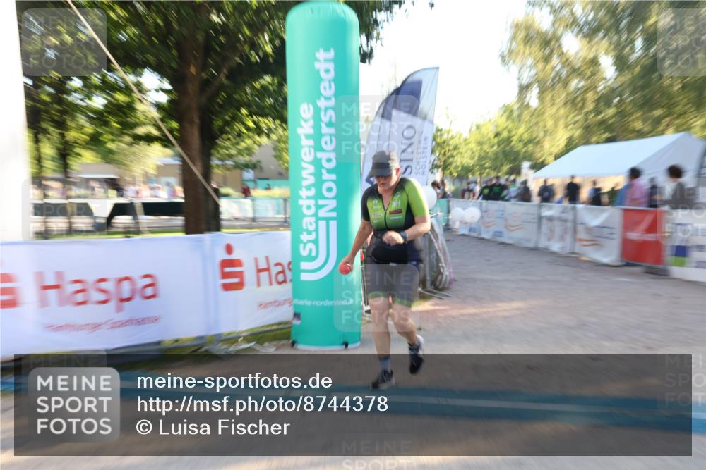 07.09.2025 - 19. Norderstedt Triathlon Luisa Fischer http://msf.ph/oto/8744378 07.09.2025 17:12:56 Ziel 454, 933 meine-sportfotos.de