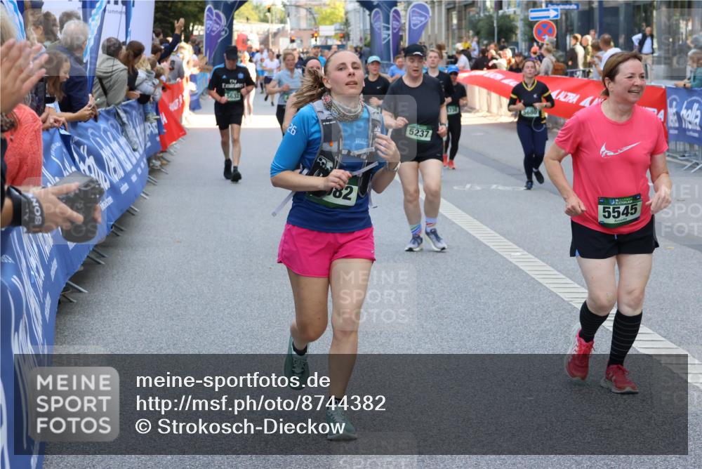 07.09.2025 - BARMER Alsterlauf Strokosch-Dieckow http://msf.ph/oto/8744382 07.09.2025 10:17:46 Ziel 2255, 2286, 2493, 2575, 2821, 3000, 3021, 3052, 3199, 3200, 3724, 3993, 4009, 4293, 4322, 4404, 4802, 4818, 5994, 8119, 8149, 8214, 8326 meine-sportfotos.de