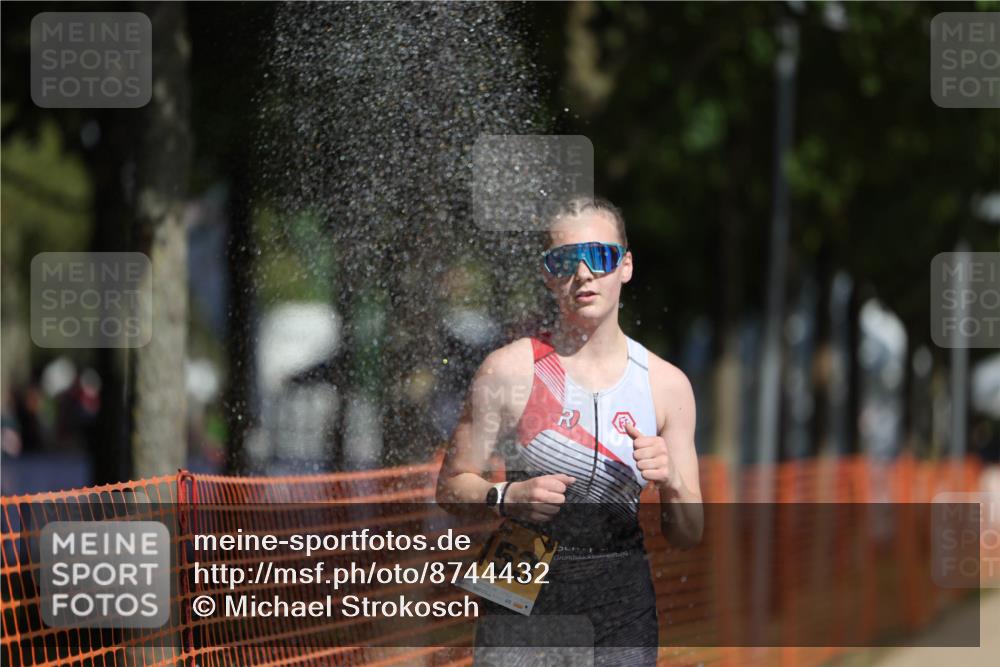 07.09.2025 - 19. Norderstedt Triathlon Michael Strokosch http://msf.ph/oto/8744432 07.09.2025 11:57:27 Laufen 837, 1153 meine-sportfotos.de