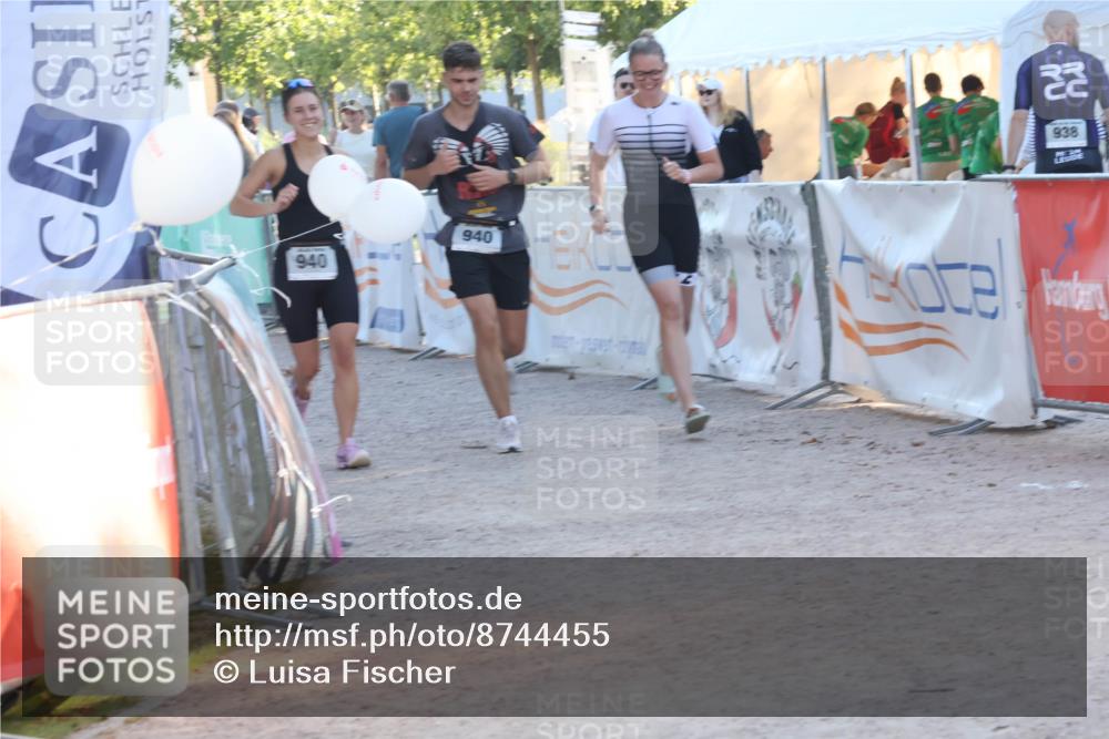 07.09.2025 - 19. Norderstedt Triathlon Luisa Fischer http://msf.ph/oto/8744455 07.09.2025 17:14:16 Ziel  meine-sportfotos.de