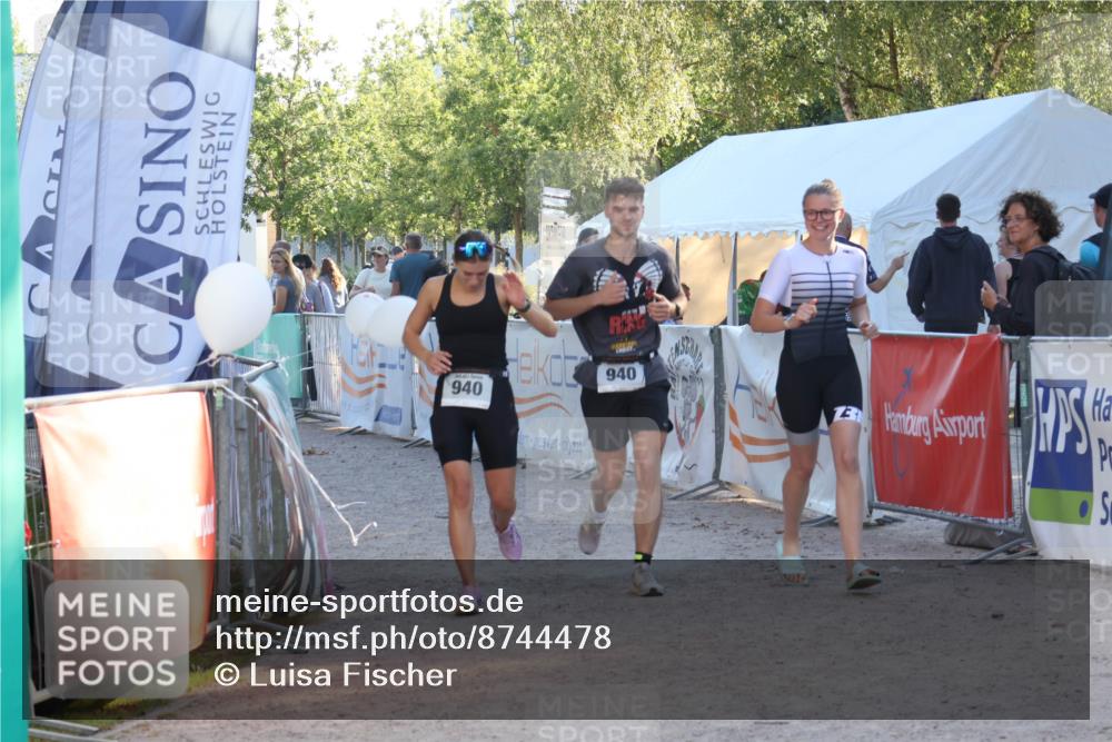 07.09.2025 - 19. Norderstedt Triathlon Luisa Fischer http://msf.ph/oto/8744478 07.09.2025 17:14:18 Ziel 940 meine-sportfotos.de