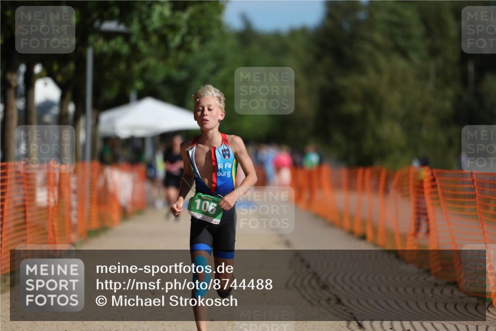 07.09.2025 - 19. Norderstedt Triathlon Michael Strokosch http://msf.ph/oto/8744488 07.09.2025 10:58:38 Laufen 106 meine-sportfotos.de