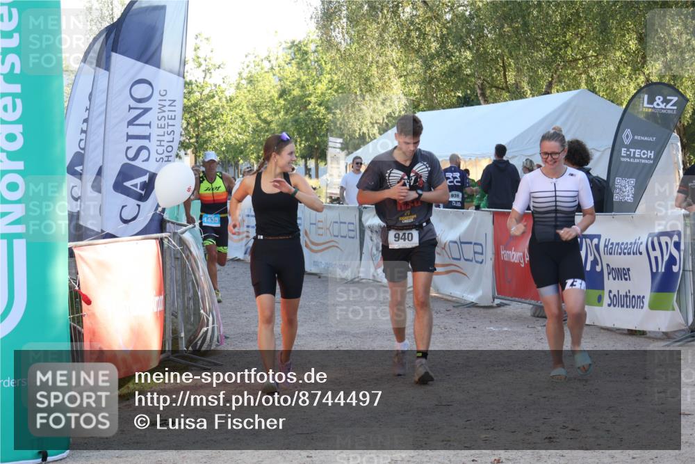 07.09.2025 - 19. Norderstedt Triathlon Luisa Fischer http://msf.ph/oto/8744497 07.09.2025 17:14:19 Ziel 940, 1435 meine-sportfotos.de
