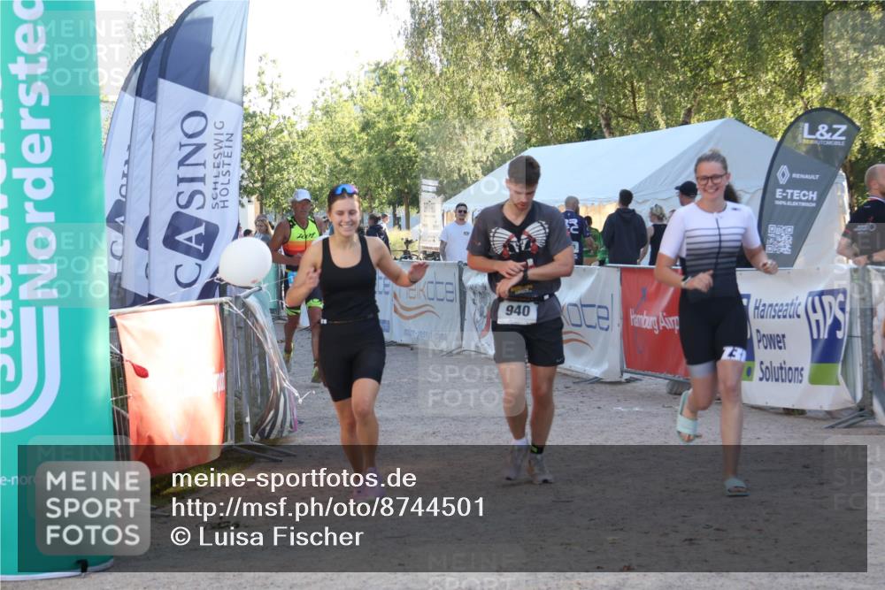 07.09.2025 - 19. Norderstedt Triathlon Luisa Fischer http://msf.ph/oto/8744501 07.09.2025 17:14:20 Ziel 940, 1435 meine-sportfotos.de