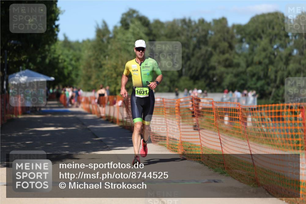 07.09.2025 - 19. Norderstedt Triathlon Michael Strokosch http://msf.ph/oto/8744525 07.09.2025 14:44:51 Laufen 1031 meine-sportfotos.de