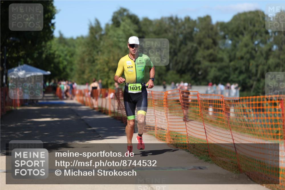 07.09.2025 - 19. Norderstedt Triathlon Michael Strokosch http://msf.ph/oto/8744532 07.09.2025 14:44:51 Laufen 1031 meine-sportfotos.de