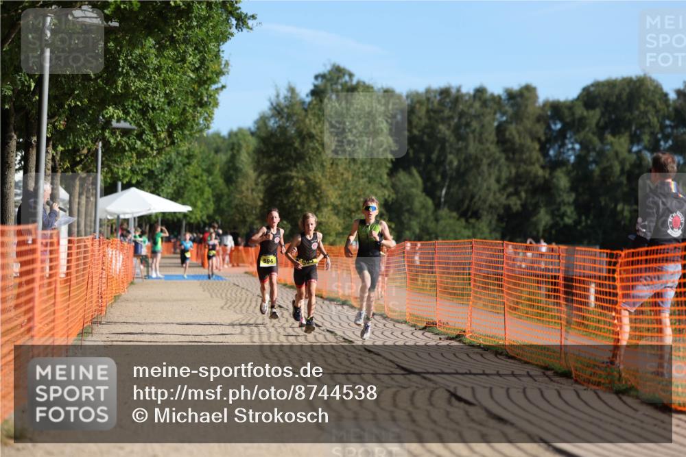 07.09.2025 - 19. Norderstedt Triathlon Michael Strokosch http://msf.ph/oto/8744538 07.09.2025 09:42:33 Laufen 557, 594, 595, 600 meine-sportfotos.de