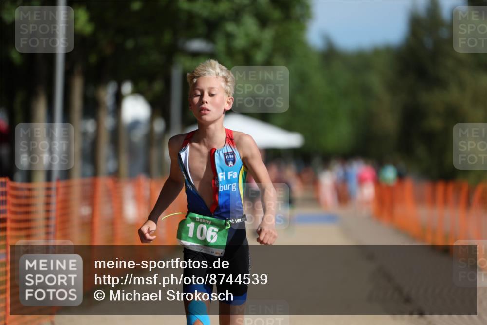 07.09.2025 - 19. Norderstedt Triathlon Michael Strokosch http://msf.ph/oto/8744539 07.09.2025 10:58:39 Laufen 106 meine-sportfotos.de