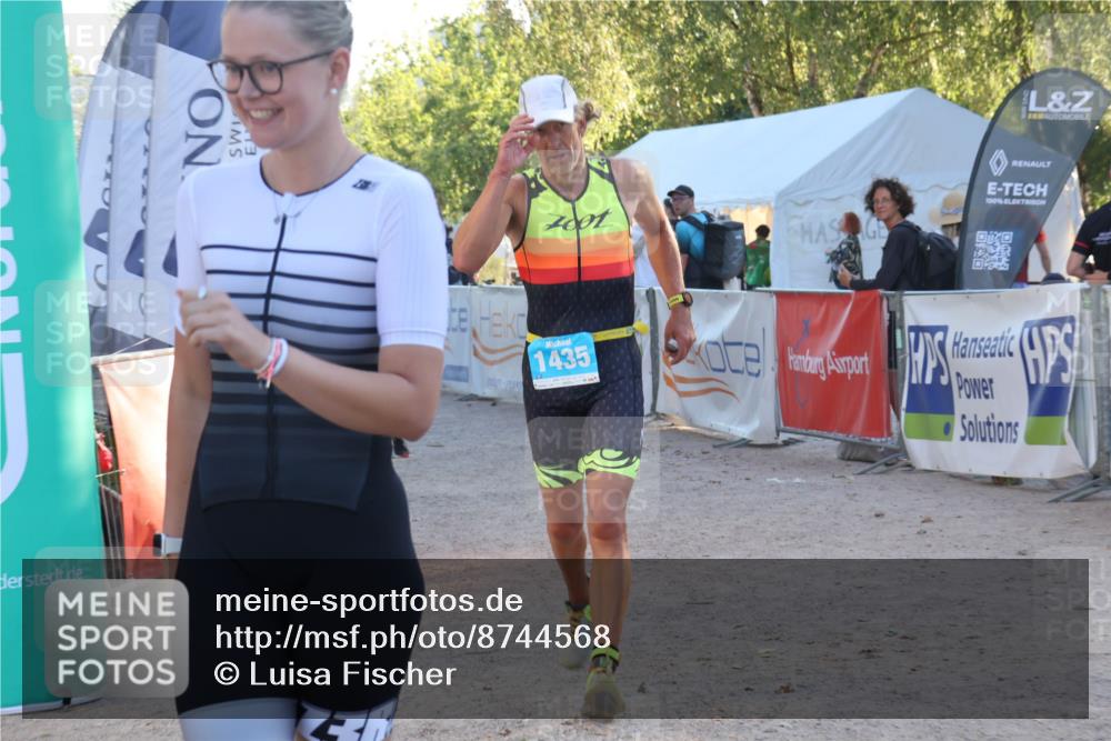 07.09.2025 - 19. Norderstedt Triathlon Luisa Fischer http://msf.ph/oto/8744568 07.09.2025 17:14:23 Ziel 940, 1435, 1472 meine-sportfotos.de