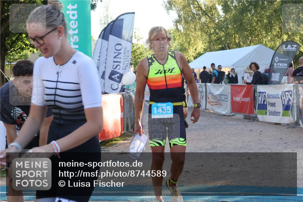 07.09.2025 - 19. Norderstedt Triathlon Luisa Fischer http://msf.ph/oto/8744589 07.09.2025 17:14:25 Ziel 940, 1435, 1472 meine-sportfotos.de