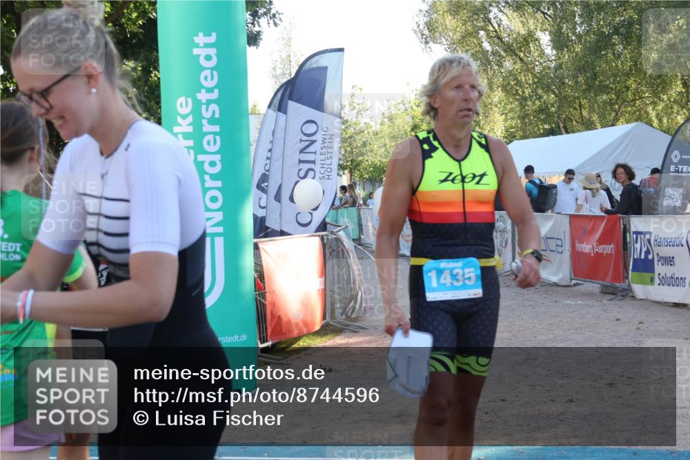 07.09.2025 - 19. Norderstedt Triathlon Luisa Fischer http://msf.ph/oto/8744596 07.09.2025 17:14:26 Ziel 940, 1435, 1472 meine-sportfotos.de