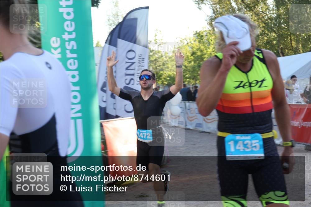 07.09.2025 - 19. Norderstedt Triathlon Luisa Fischer http://msf.ph/oto/8744601 07.09.2025 17:14:26 Ziel 940, 1435, 1472 meine-sportfotos.de