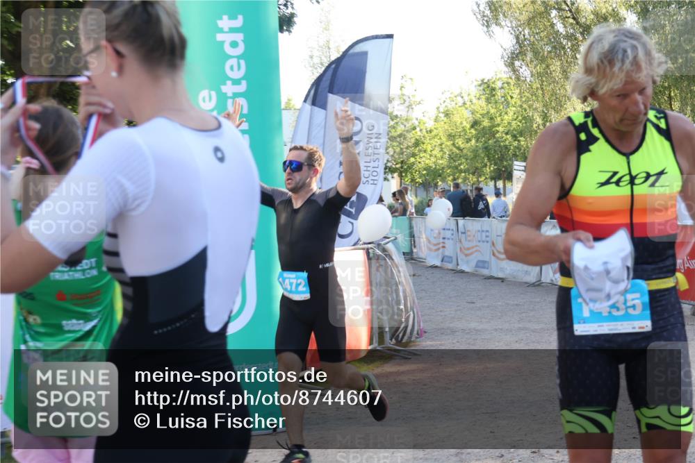 07.09.2025 - 19. Norderstedt Triathlon Luisa Fischer http://msf.ph/oto/8744607 07.09.2025 17:14:27 Ziel 940, 1435, 1472 meine-sportfotos.de
