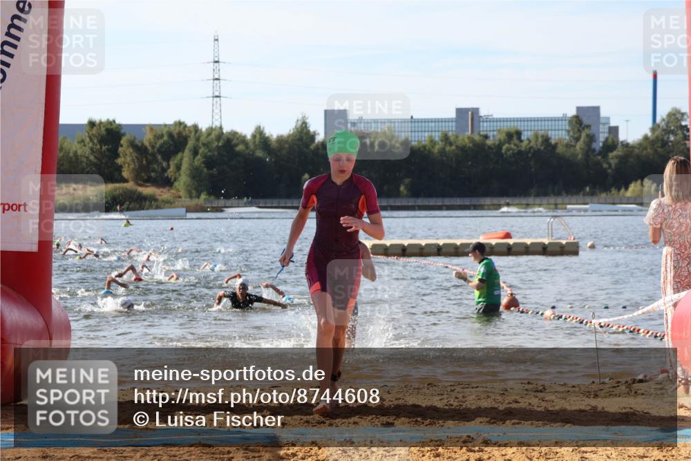 07.09.2025 - 19. Norderstedt Triathlon Luisa Fischer http://msf.ph/oto/8744608 07.09.2025 10:23:19 Schwimmen 64, 74, 96, 119, 125, 133, 668, 669, 682, 685 meine-sportfotos.de