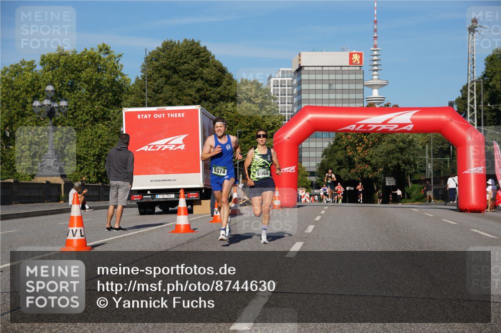 07.09.2025 - BARMER Alsterlauf Yannick Fuchs http://msf.ph/oto/8744630 07.09.2025 09:30:03 Laufen 1, 5374, 6068 meine-sportfotos.de