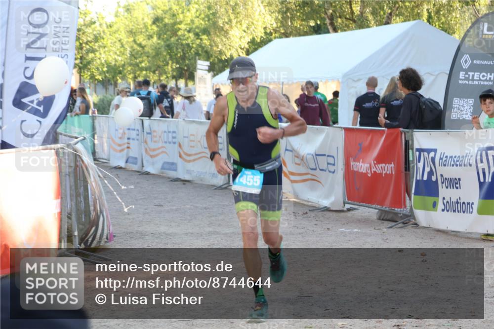 07.09.2025 - 19. Norderstedt Triathlon Luisa Fischer http://msf.ph/oto/8744644 07.09.2025 17:14:44 Ziel 1455 meine-sportfotos.de
