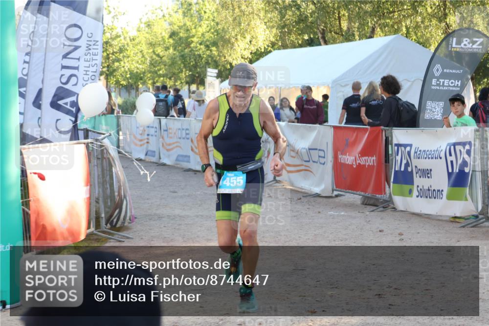 07.09.2025 - 19. Norderstedt Triathlon Luisa Fischer http://msf.ph/oto/8744647 07.09.2025 17:14:45 Ziel 1455 meine-sportfotos.de
