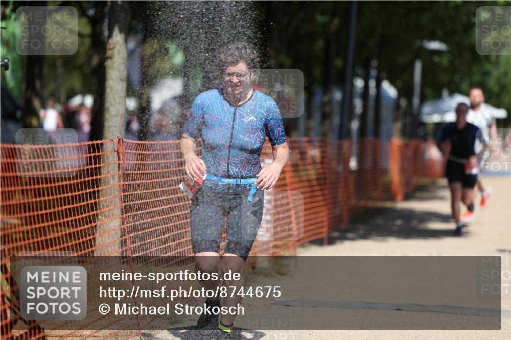 07.09.2025 - 19. Norderstedt Triathlon Michael Strokosch http://msf.ph/oto/8744675 07.09.2025 13:10:13 Laufen 243, 309, 345, 766 meine-sportfotos.de