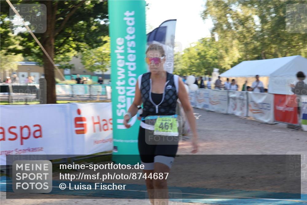 07.09.2025 - 19. Norderstedt Triathlon Luisa Fischer http://msf.ph/oto/8744687 07.09.2025 17:15:09 Ziel 461 meine-sportfotos.de