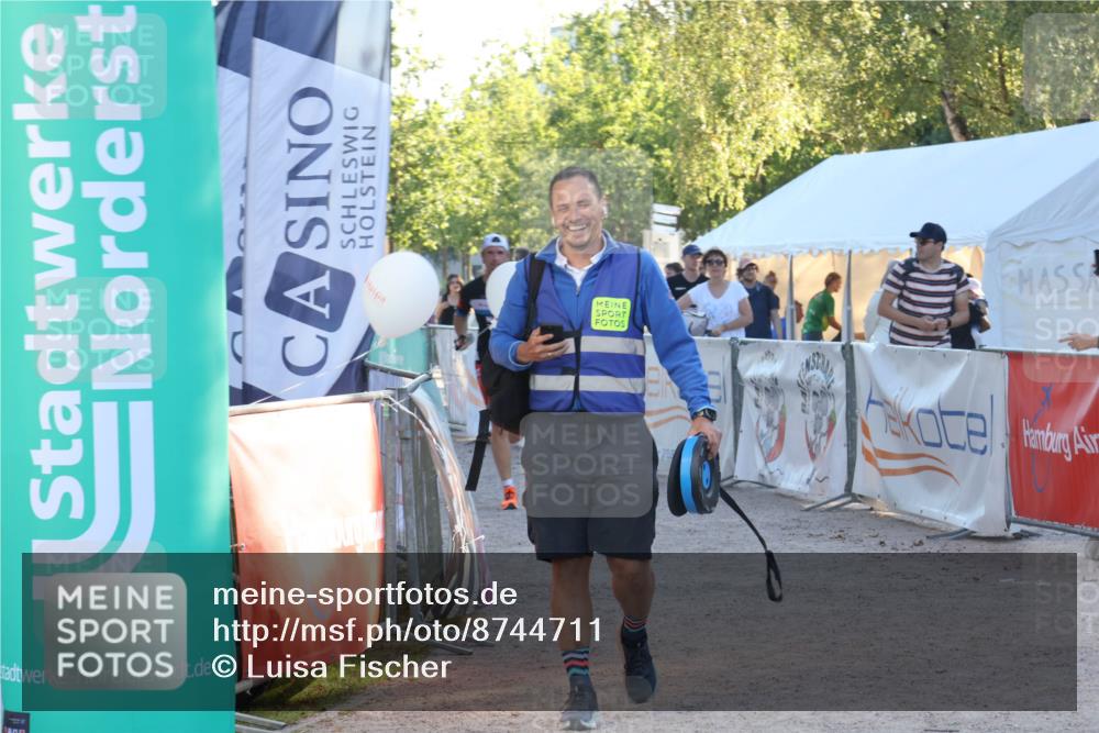 07.09.2025 - 19. Norderstedt Triathlon Luisa Fischer http://msf.ph/oto/8744711 07.09.2025 17:15:20 Ziel  meine-sportfotos.de