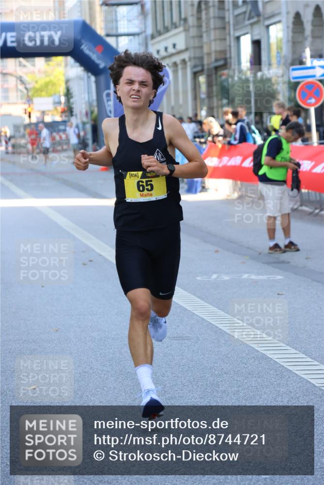 07.09.2025 - BARMER Alsterlauf Strokosch-Dieckow http://msf.ph/oto/8744721 07.09.2025 11:16:11 Ziel  meine-sportfotos.de