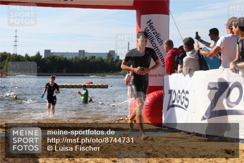 07.09.2025 - 19. Norderstedt Triathlon Luisa Fischer http://msf.ph/oto/8744731 07.09.2025 10:23:29 Schwimmen 74, 637, 651, 668, 678, 689 meine-sportfotos.de
