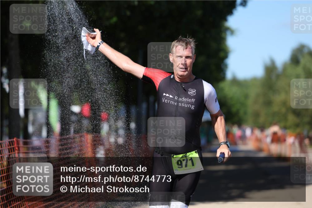 07.09.2025 - 19. Norderstedt Triathlon Michael Strokosch http://msf.ph/oto/8744773 07.09.2025 14:45:20 Laufen 971 meine-sportfotos.de
