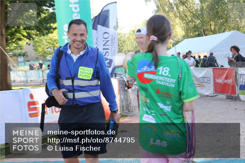 07.09.2025 - 19. Norderstedt Triathlon Luisa Fischer http://msf.ph/oto/8744795 07.09.2025 17:15:25 Ziel 1417 meine-sportfotos.de