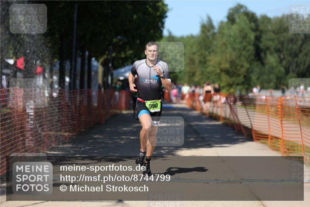 07.09.2025 - 19. Norderstedt Triathlon Michael Strokosch http://msf.ph/oto/8744799 07.09.2025 14:45:43 Laufen 961, 990 meine-sportfotos.de