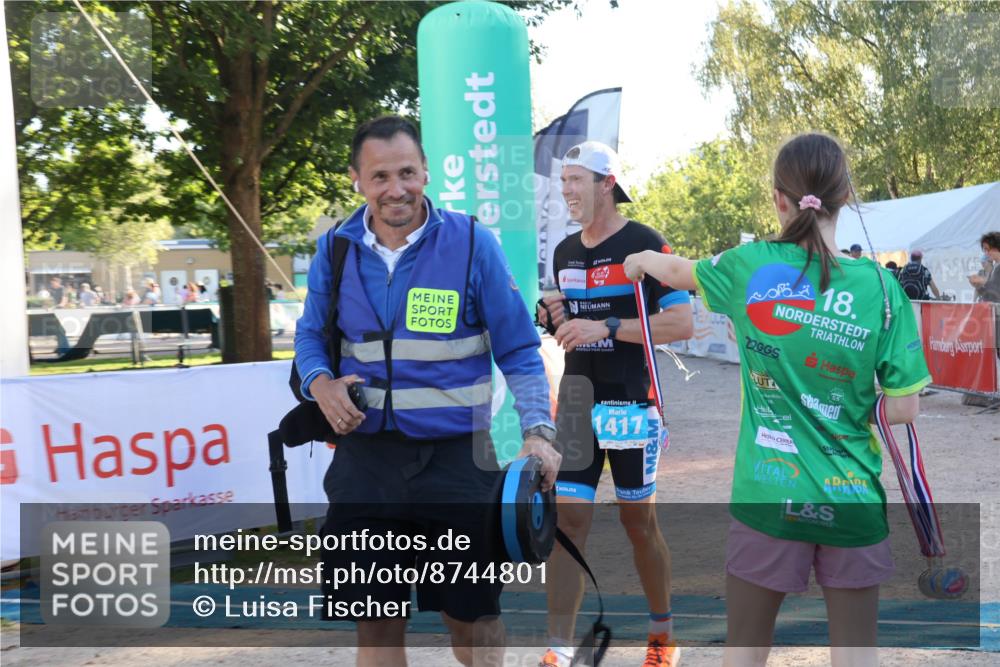 07.09.2025 - 19. Norderstedt Triathlon Luisa Fischer http://msf.ph/oto/8744801 07.09.2025 17:15:26 Ziel 1417 meine-sportfotos.de