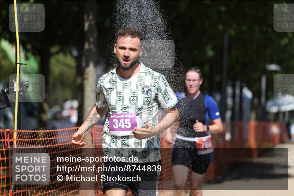 07.09.2025 - 19. Norderstedt Triathlon Michael Strokosch http://msf.ph/oto/8744839 07.09.2025 13:10:17 Laufen 243, 309, 345, 766 meine-sportfotos.de