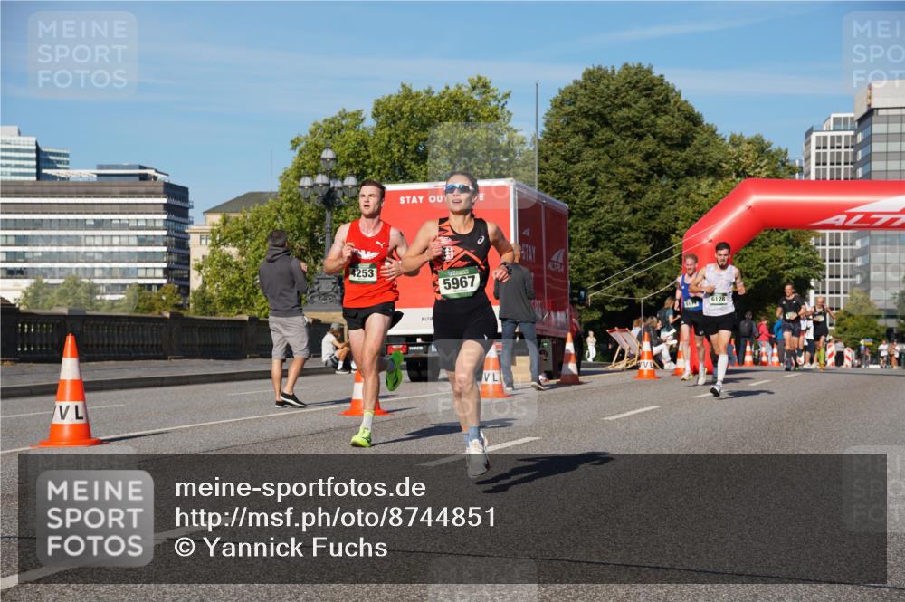07.09.2025 - BARMER Alsterlauf Yannick Fuchs http://msf.ph/oto/8744851 07.09.2025 09:30:19 Laufen 4253, 5967, 6128 meine-sportfotos.de