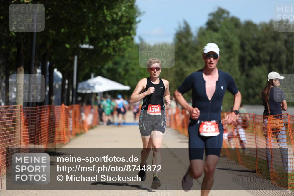 07.09.2025 - 19. Norderstedt Triathlon Michael Strokosch http://msf.ph/oto/8744872 07.09.2025 12:34:42 Laufen 226, 1364 meine-sportfotos.de