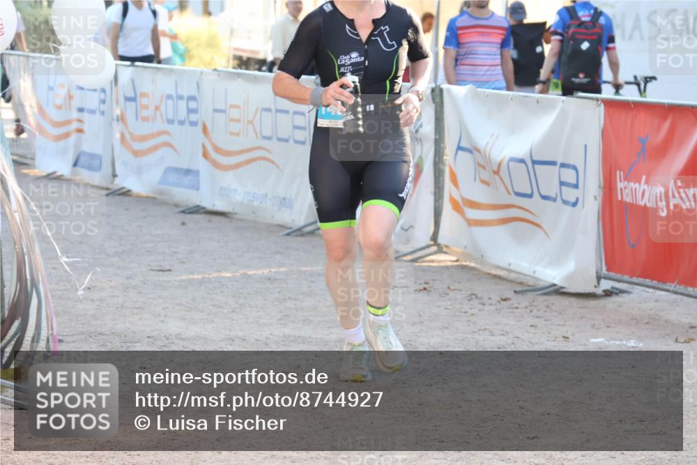 07.09.2025 - 19. Norderstedt Triathlon Luisa Fischer http://msf.ph/oto/8744927 07.09.2025 17:16:15 Ziel 1450 meine-sportfotos.de