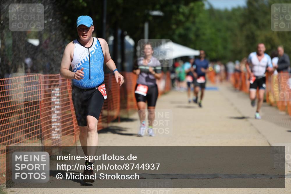 07.09.2025 - 19. Norderstedt Triathlon Michael Strokosch http://msf.ph/oto/8744937 07.09.2025 12:35:04 Laufen 251, 838, 1286, 1371 meine-sportfotos.de