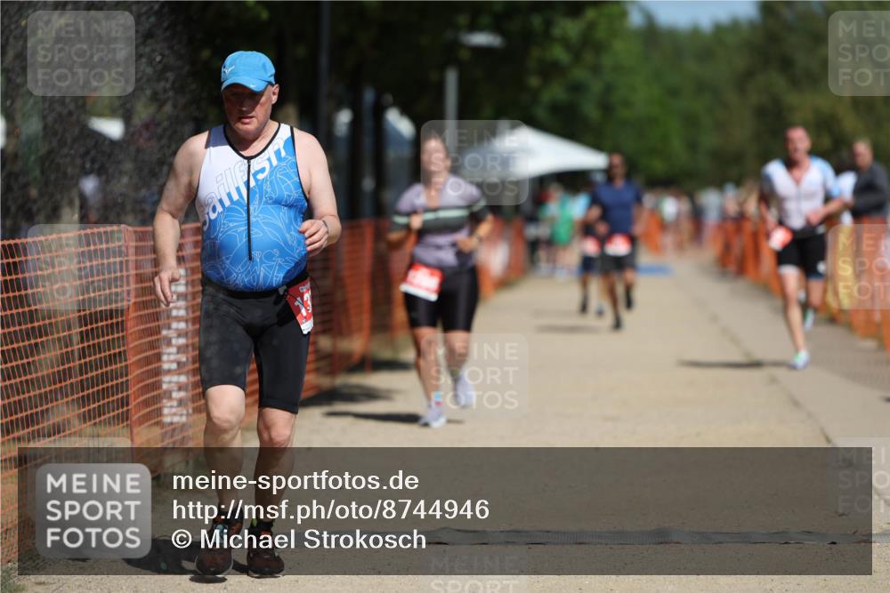 07.09.2025 - 19. Norderstedt Triathlon Michael Strokosch http://msf.ph/oto/8744946 07.09.2025 12:35:04 Laufen 251, 838, 1286, 1371 meine-sportfotos.de
