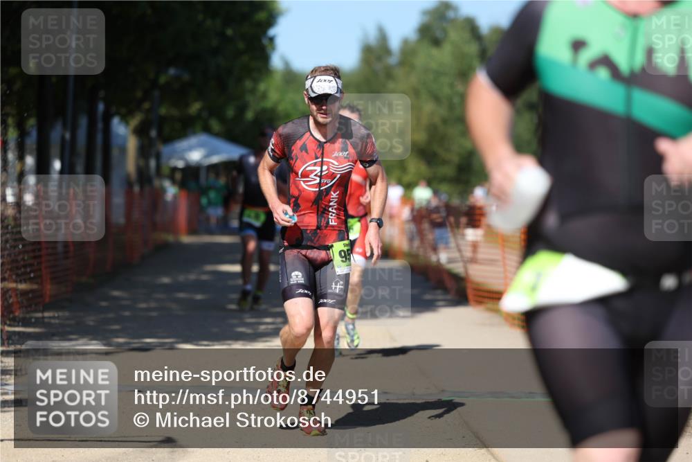 07.09.2025 - 19. Norderstedt Triathlon Michael Strokosch http://msf.ph/oto/8744951 07.09.2025 14:46:04 Laufen 959, 976, 991, 1034 meine-sportfotos.de