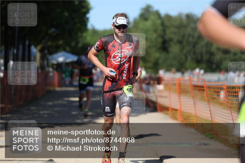07.09.2025 - 19. Norderstedt Triathlon Michael Strokosch http://msf.ph/oto/8744968 07.09.2025 14:46:05 Laufen 392, 959, 976, 991, 1034 meine-sportfotos.de