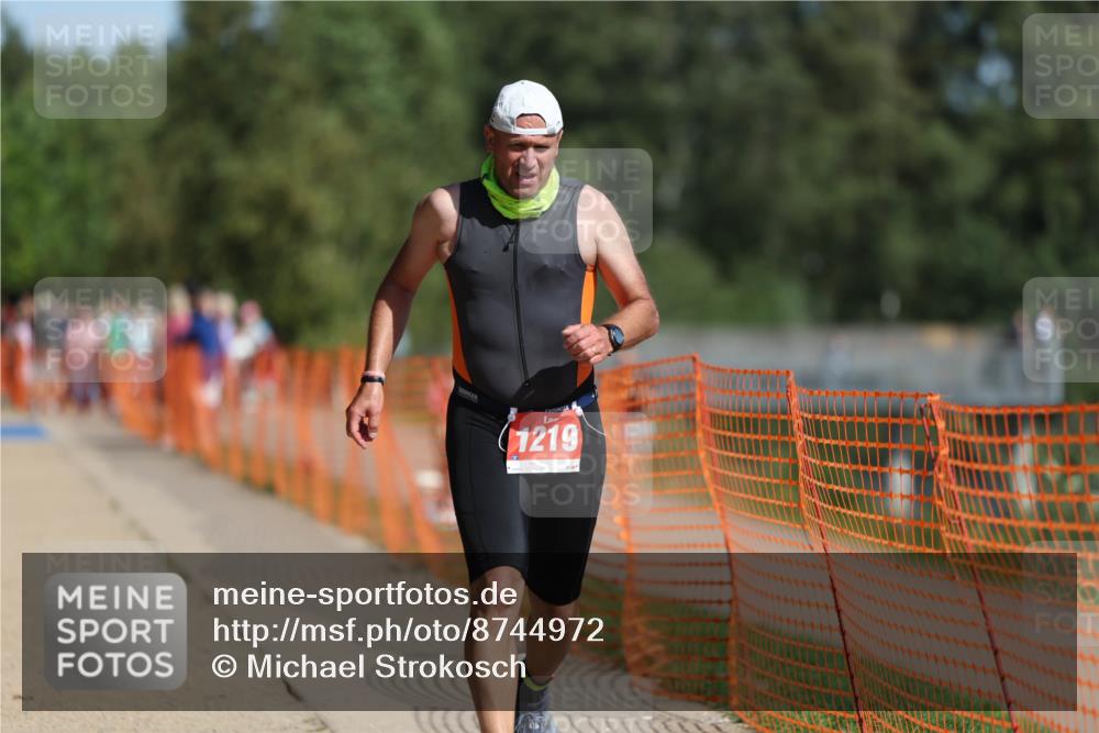 07.09.2025 - 19. Norderstedt Triathlon Michael Strokosch http://msf.ph/oto/8744972 07.09.2025 11:58:01 Laufen 276, 1211, 1219 meine-sportfotos.de